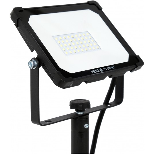 REFLEKTOR SMD LED ZE STOJ. 30W 2850LM -zdjęcie numer 4