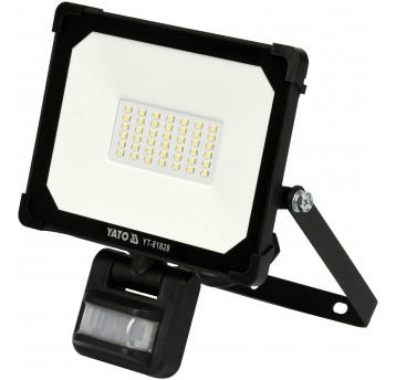 REFLEKTOR SMD LED 30W 3000LM Z CZ. RUCHU